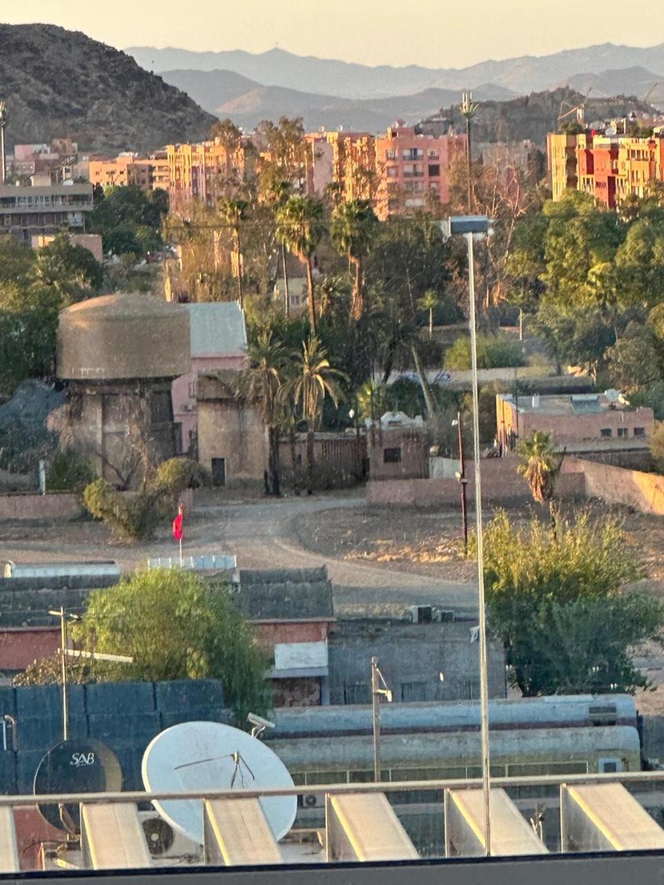 Appartement Centre Marrakech Gueliz - Cool & Cozy Apartment For A Family Stay In The Heart Of The City Marrakesh Exteriör bild